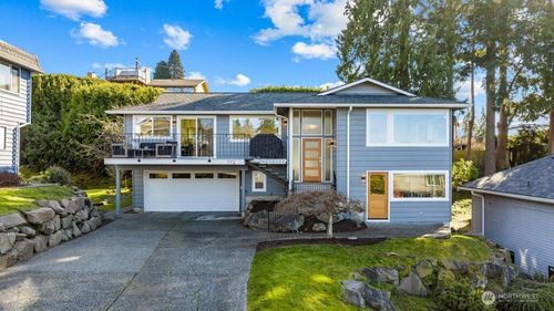 712 Alder St, Edmonds, WA, 98020-3416 | Card Image