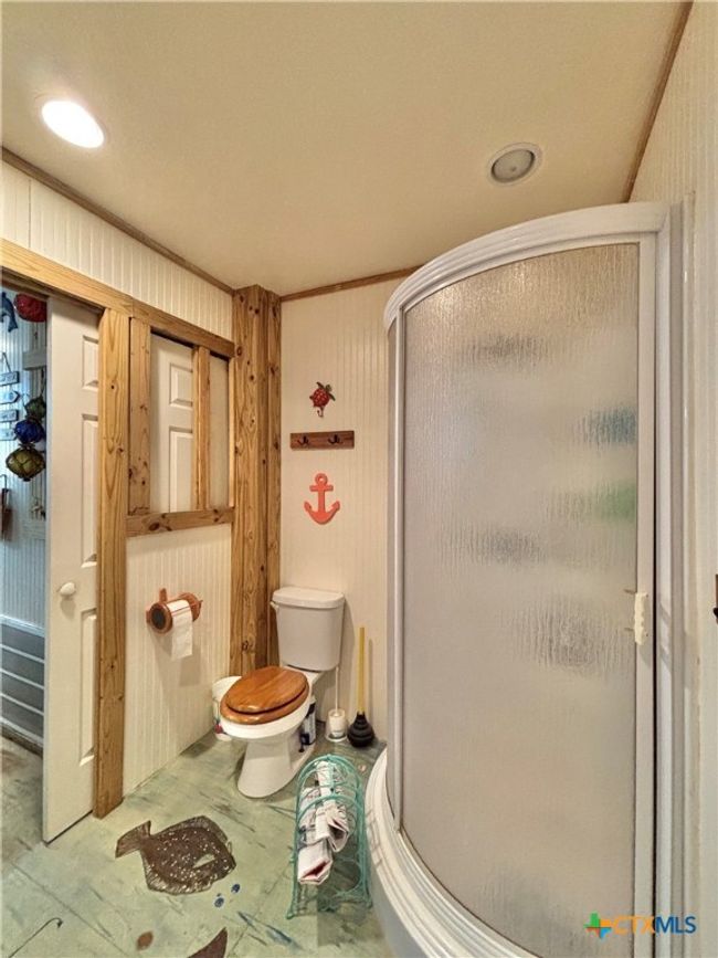 604 N 14 Th St, House other with 3 bedrooms, 3 bathrooms and null parking in Port O Connor TX | Image 20