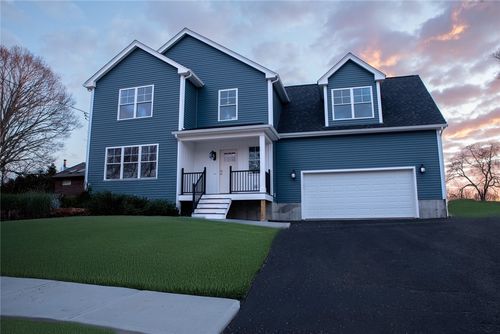 6 Lillian Ct, Warwick, RI, 02886-2037 | Card Image