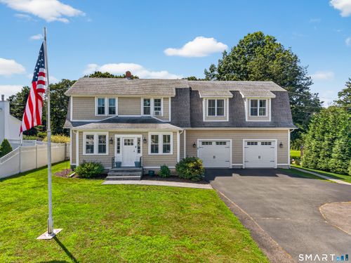48 Quarry Rd, Waterford, CT, 06385-3711 | Card Image