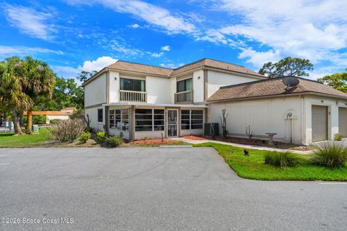 204 Country Club Dr, Melbourne, FL, 32940-7625 | Card Image