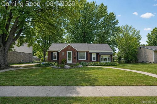 23340 Joy St, Saint Clair Shores, MI, 48082-2528 | Card Image