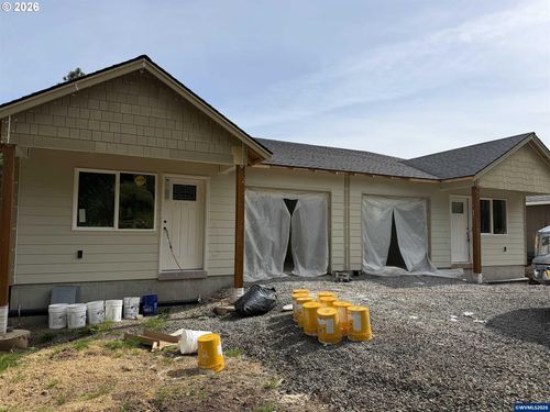 1710 Cedar St, Sweet Home, OR, 97386-2627 | Card Image