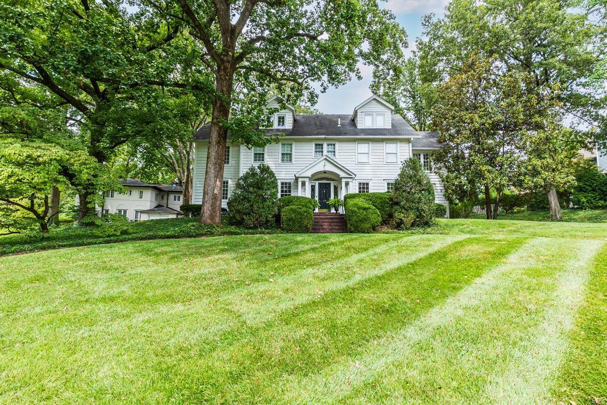 Orchard Ave, Saint Louis, MO 63119