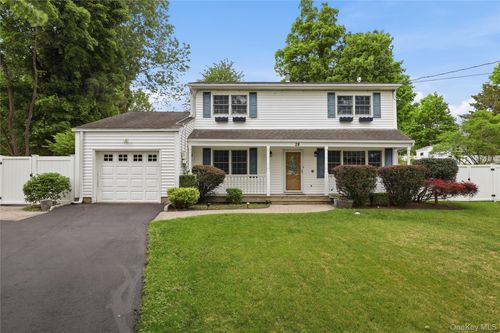28 High Ridge Rd, Monroe, NY, 10950-3003 | Card Image