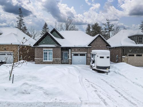 19 Hillcroft Way, Kawartha Lakes, ON, K0M1A0 | Card Image