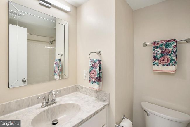 261 E Juniper Ave, House other with 3 bedrooms, 2 bathrooms and null parking in STERLING VA | Image 24