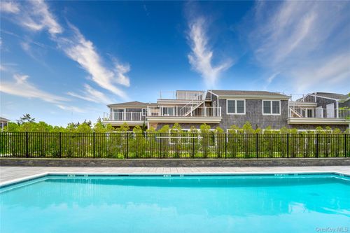 3-68 Foster Ave, Hampton Bays, NY, 11946-3244 | Card Image