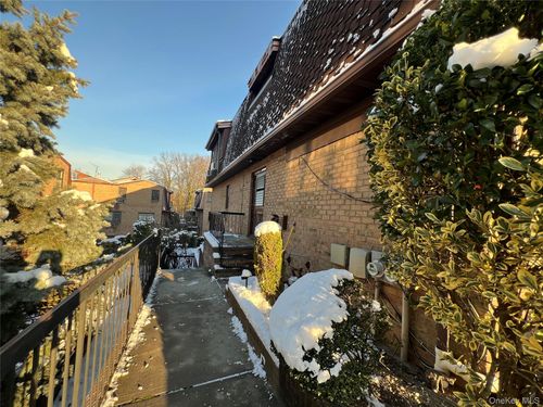 6119 232nd St, Oakland Gardens, NY, 11364-2428 | Card Image