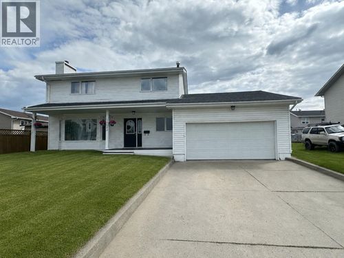 10692 Cottonwood Crescent, Dawson Creek, BC, V1G4M4 | Card Image