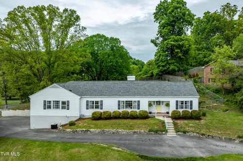 134 Parkland Dr, Bristol, VA, 24201-3561 | Card Image