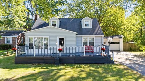 91 Tuckmere Dr, Painesville, OH, 44077-2458 | Card Image