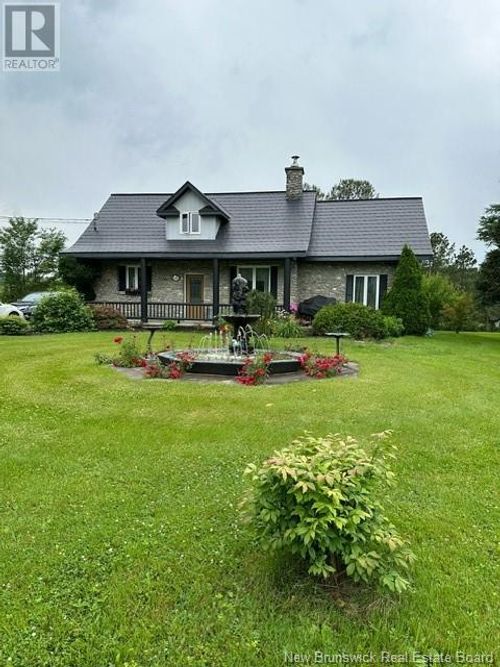 7082 Rte 17, Saint Quentin, NB, E8A2J4 | Card Image