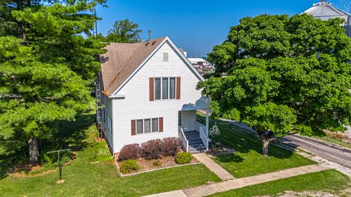 102 S Oak St, Arrowsmith, IL, 61722-7540 | Card Image