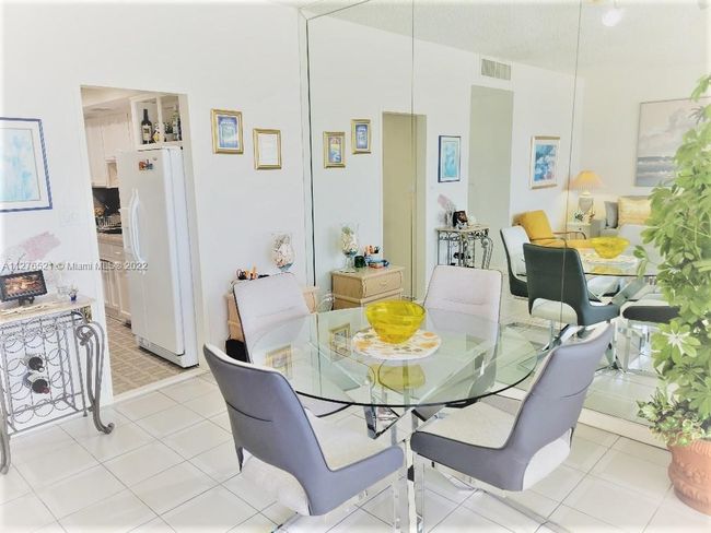 APT-2D - 4925 Collins Ave, Condo with 0 bedrooms, 1 bathrooms and null parking in Miami Beach FL | Image 8