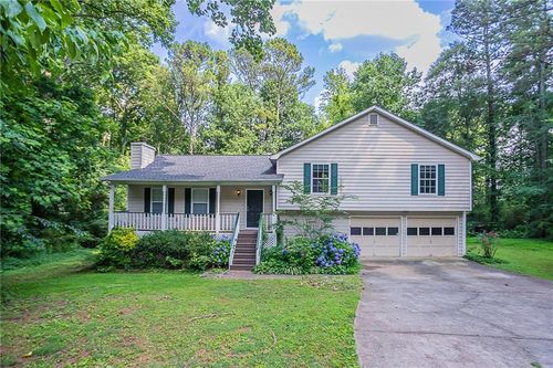 2140 Deer Trl, Suwanee, GA, 30024-2709 | Card Image