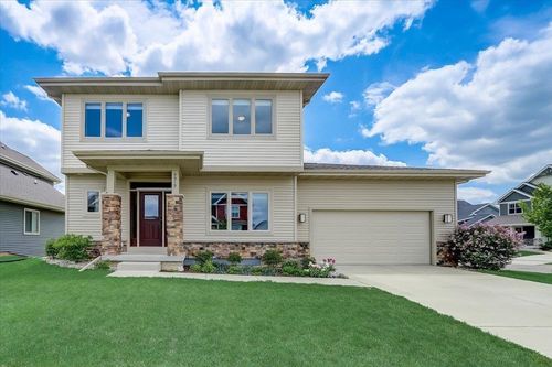 9919 Bronze Leaf Ln, Middleton, WI, 53562-9109 | Card Image