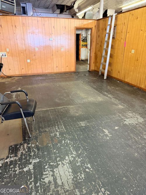 875 Tebeau St, waycross, GA, 31501-4624 | Card Image