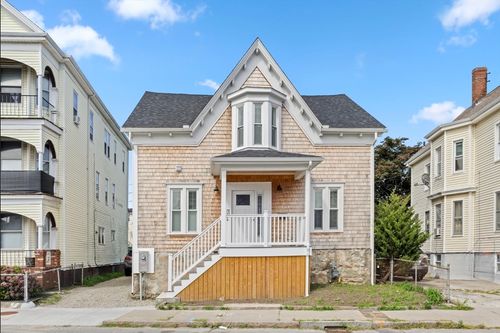 197 County St, New Bedford, MA, 02740-4716 | Card Image