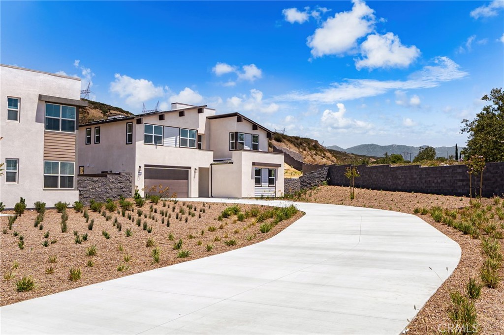 Residential in Fontana 3