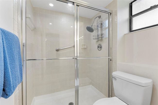 APT-603 - 183 Deer Creek Blvd, Condo with 2 bedrooms, 2 bathrooms and null parking in Deerfield Beach FL | Image 27