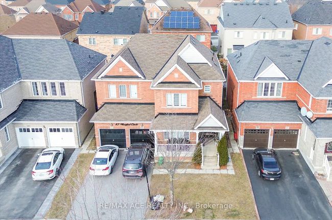 82 Warnford Cir, House other with 7 bedrooms, 5 bathrooms and 4 parking in Ajax ON | Image 4