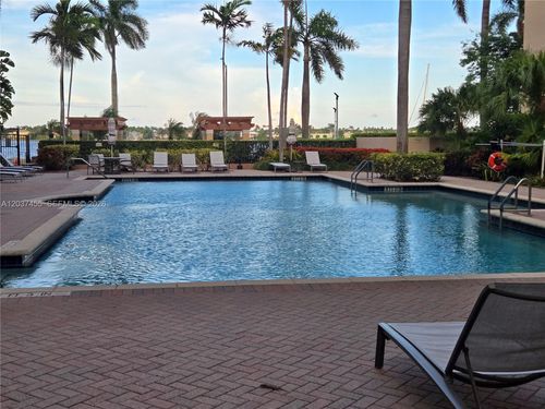 822-1801 N Flagler Dr, West Palm Beach, FL, 33407-6558 | Card Image