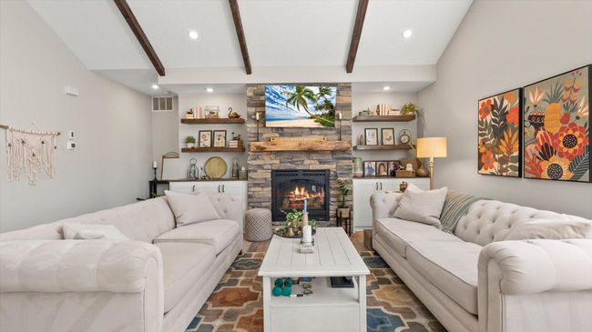 Cozy great room.jpg | Image 8