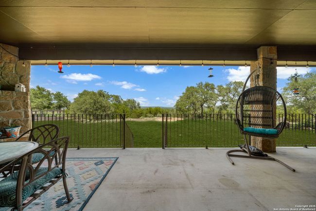 378 Lantana Xing, House other with 4 bedrooms, 3 bathrooms and null parking in Spring Branch TX | Image 32