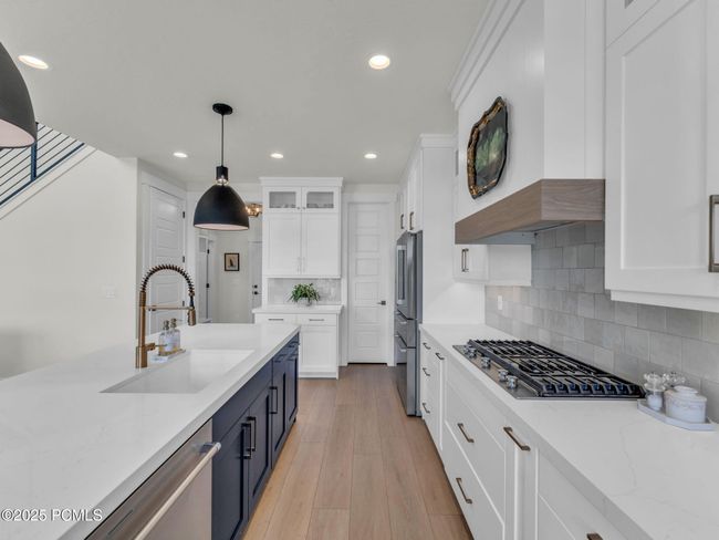 569 W Cascade Meadows Loop, Home with 6 bedrooms, 4 bathrooms and null parking in Midway UT | Image 16