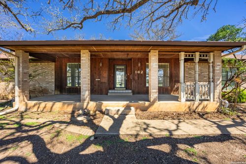 162 Oak Wood Rd, Kerrville, TX, 78028-9617 | Card Image