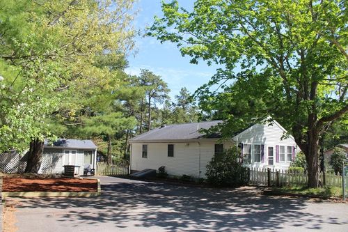 42 Wareham Lake Shore Dr, East Wareham, MA, 02538-1426 | Card Image