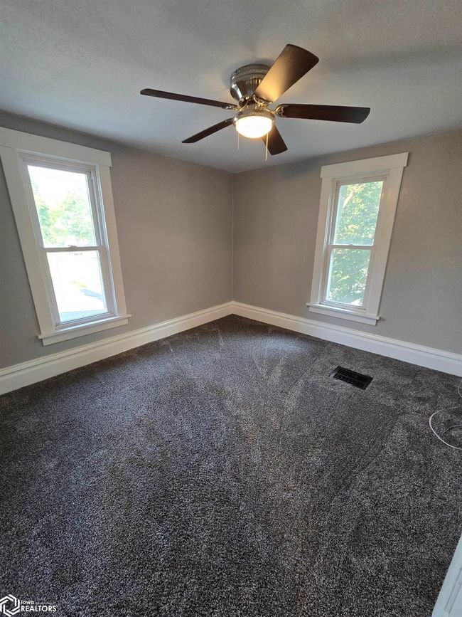 1110 Elm St, House other with 5 bedrooms, 2 bathrooms and null parking in Webster City IA | Image 14
