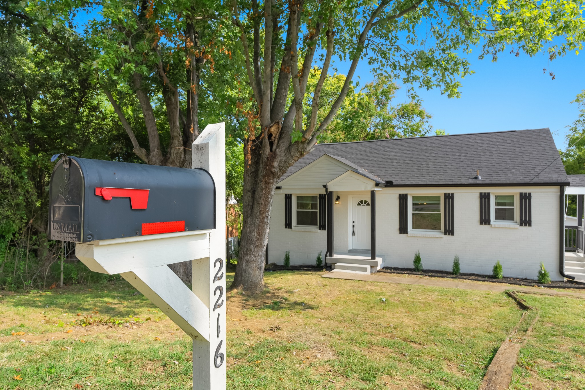Weona Dr, Nashville, TN 37214