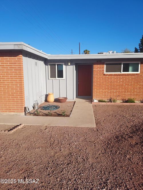 7901 E 19th Place, Tucson, AZ, 85710 | Card Image