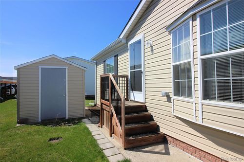 13617 Orchard View St, Carleton, MI, 48117-9473 | Card Image