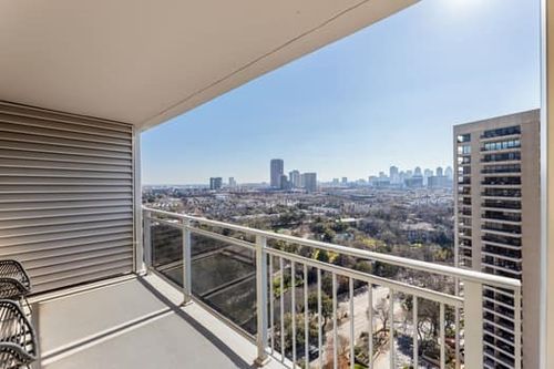 apt-2207-3883 Turtle Creek Blvd, Dallas, TX, 75219-4433 | Card Image