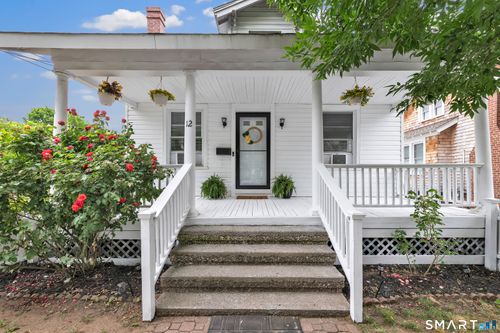 12 Violet St, Hamden, CT, 06517-2717 | Card Image