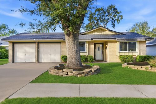 5814 Viking Dr, Houston, TX, 77092-4136 | Card Image