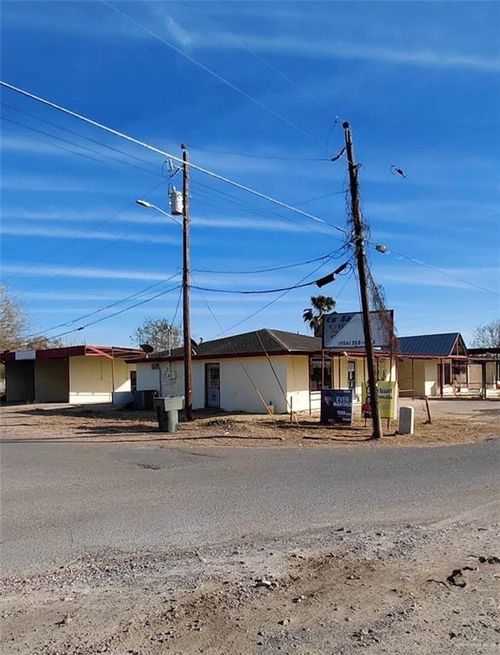 1257 N Efren Ramirez Ave, Roma, TX, 78584-8841 | Card Image