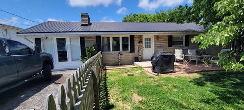 104 Deblynn Ct, Mt Sterling, KY, 40353-8101 | Card Image