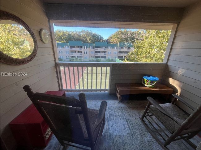 View of sunroom | Image 28