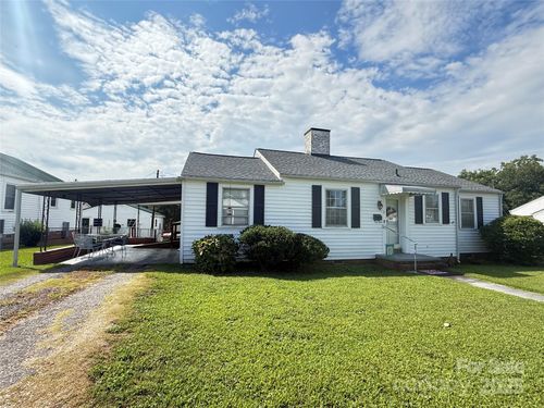 3 Underwood Ave, Great Falls, SC, 29055-1525 | Card Image