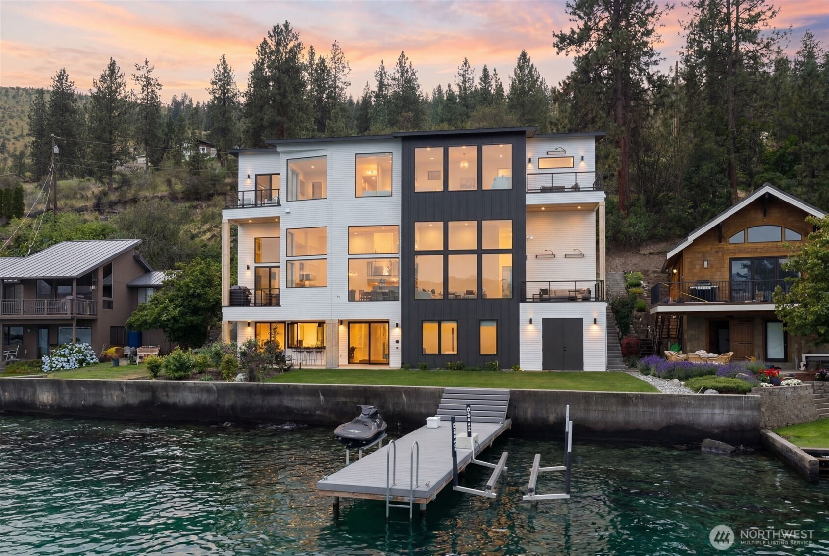 Residential in Chelan