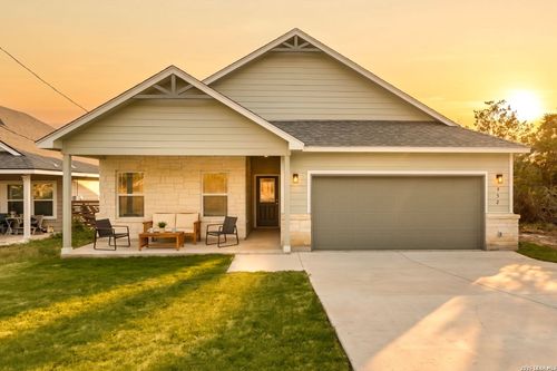 952 Rimrock Cv, Spring Branch, TX, 78070-5567 | Card Image