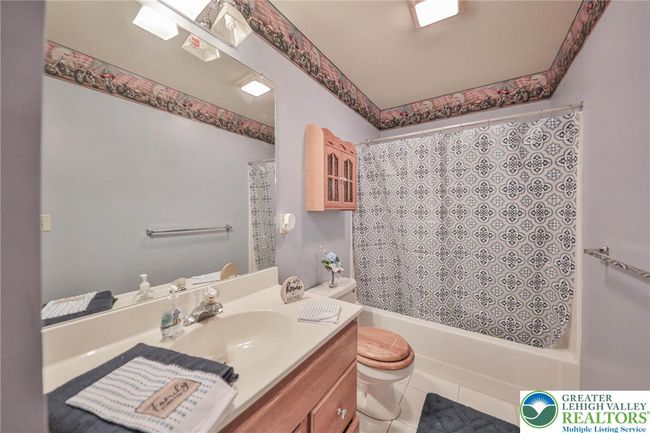 Full bathroom | Image 18