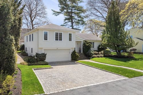 21 Phillips Ave, Swampscott, MA, 01907-2438 | Card Image