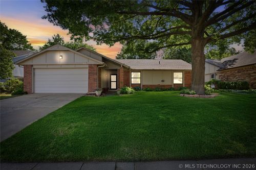 1221 Chestnut Ave, Broken Arrow, OK, 74012-4714 | Card Image