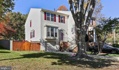 7110 Firebrush Court, Townhouse with 3 bedrooms, 2 bathrooms and null parking in CLINTON MD | Image 2