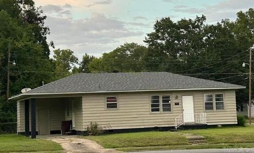 301 Park Pl, Pine Bluff, AR, 71601-6716 | Card Image